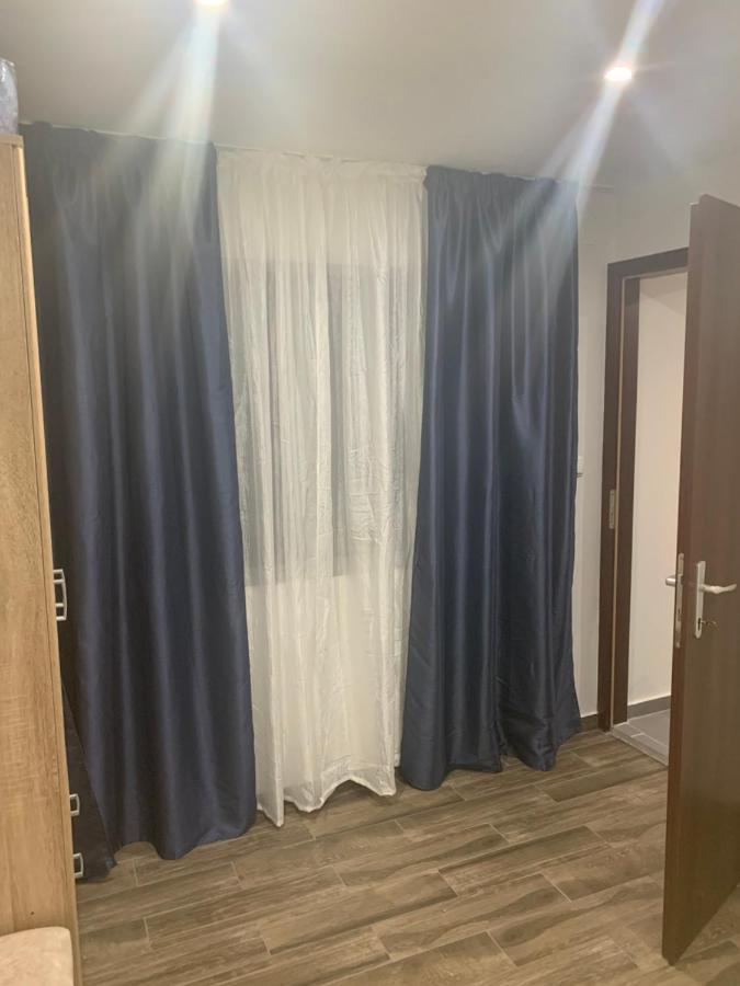 Toto Apartment ลูโคโวชูการ์เย ภายนอก รูปภาพ