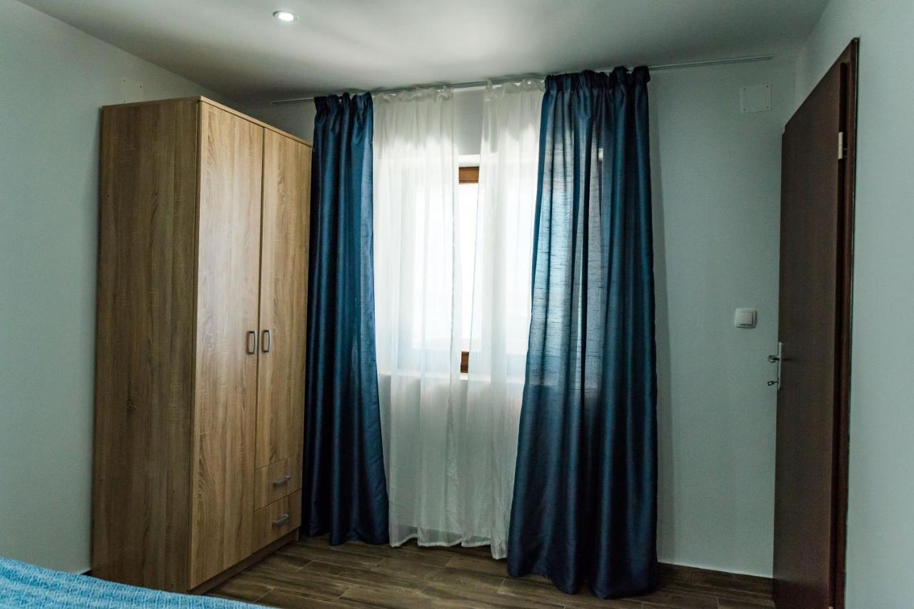 Toto Apartment ลูโคโวชูการ์เย ภายนอก รูปภาพ